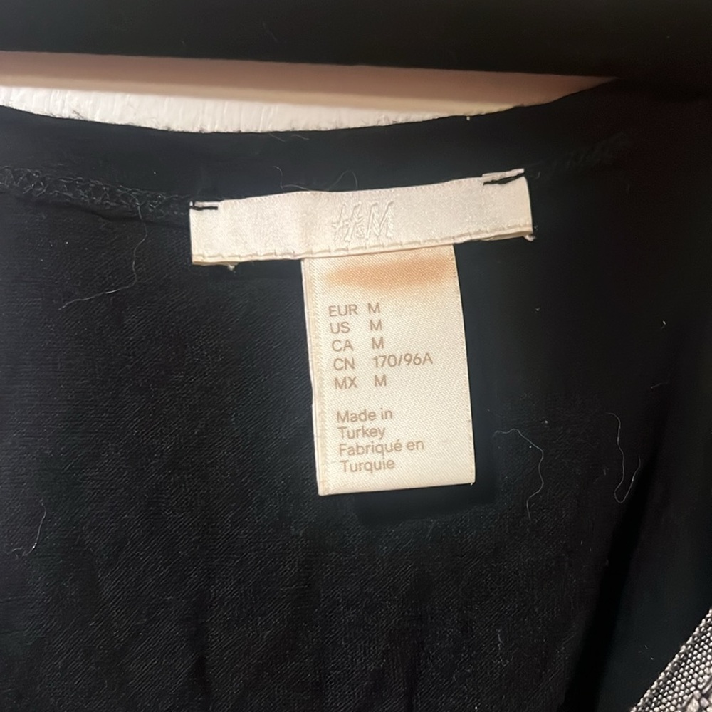 H&M top - Picture 2 of 3